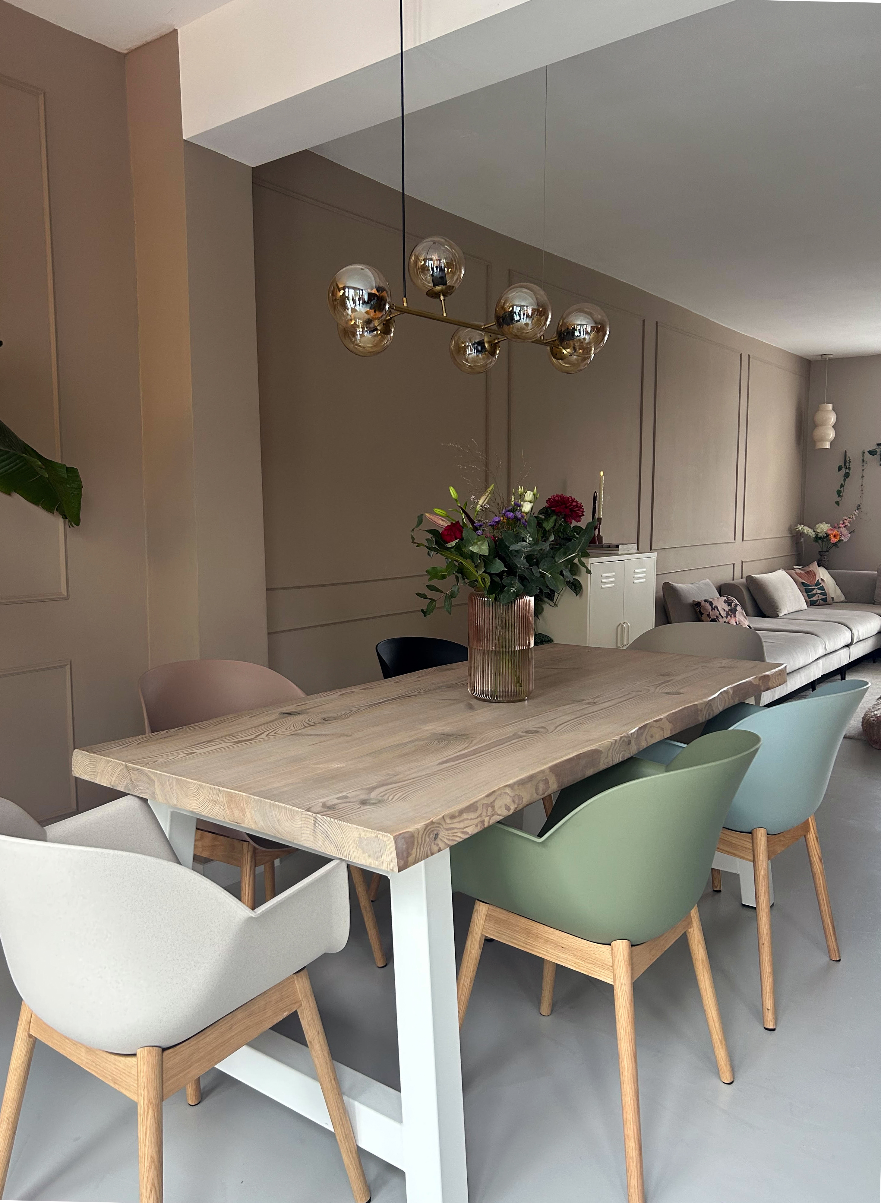 MaximaVidaeetkamerstoelCuypallekleurenbijsyreetathuis