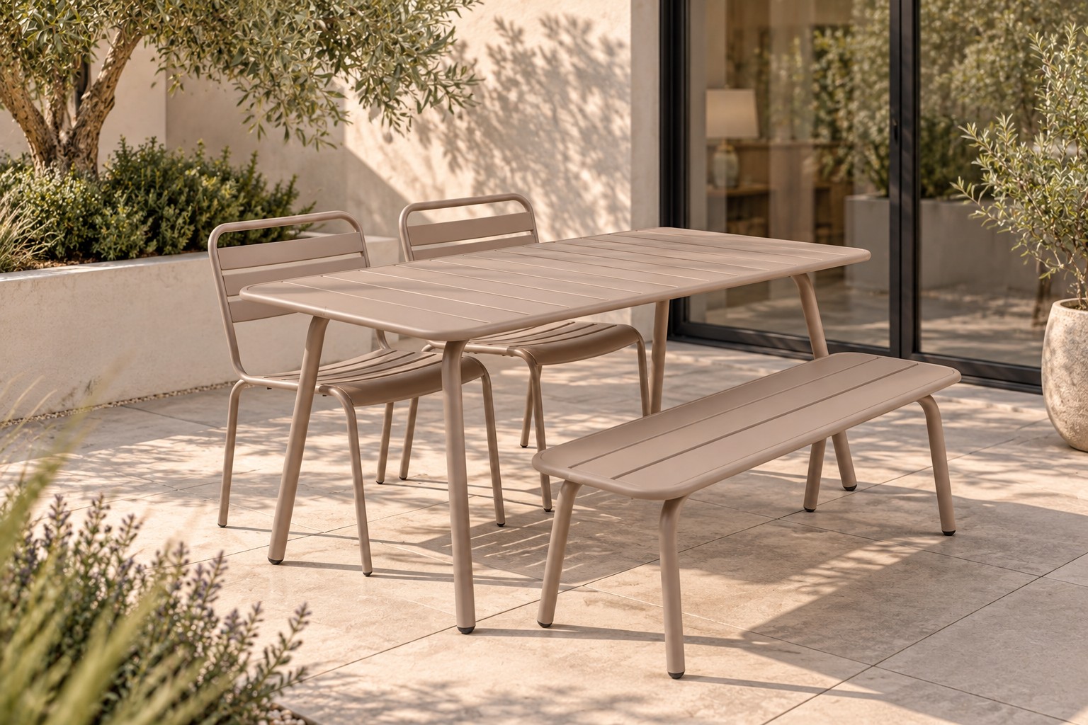 Taupekleurige tuinset Max