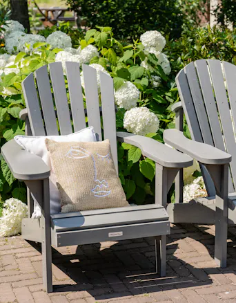 Graue Adirondack-Stühle aus Kunststoff Montreal