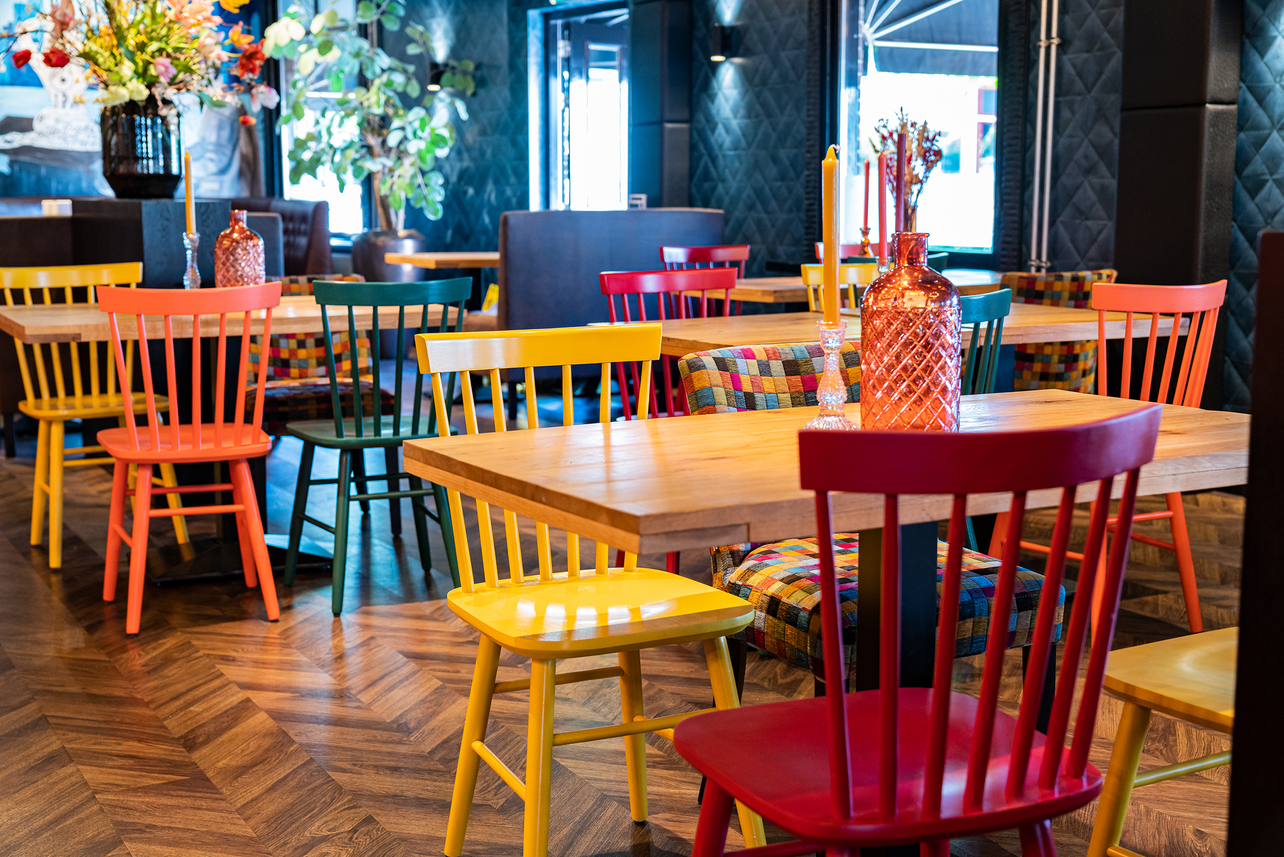 Maxime in restaurant