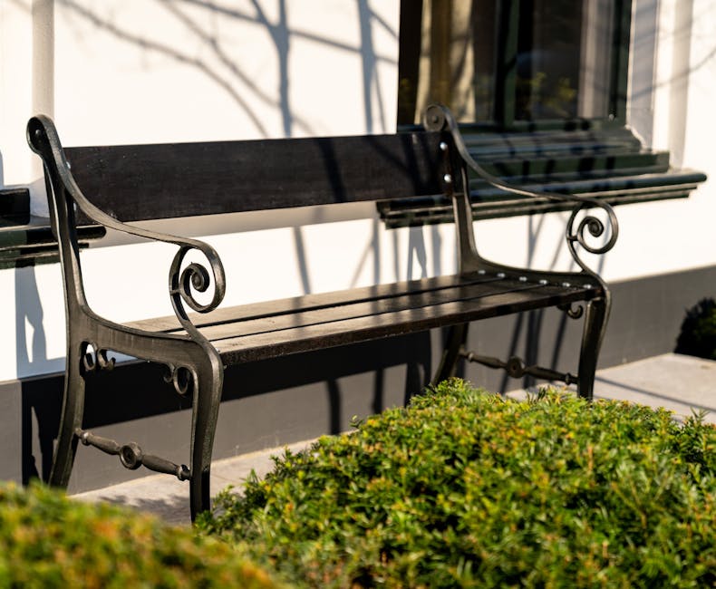 Gietijzeren tuinbank Prinsengracht voor het huis
