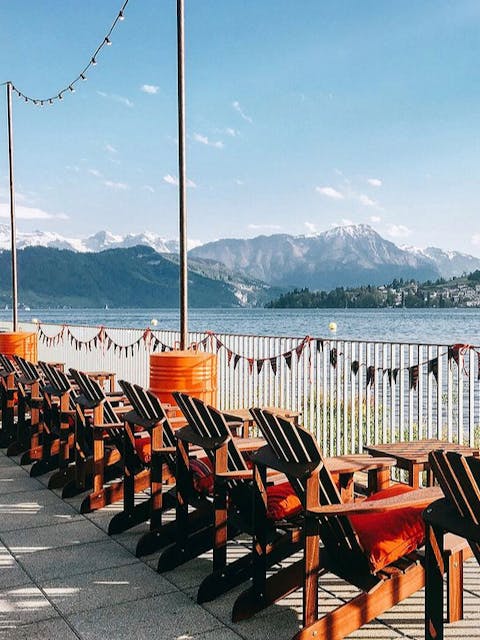 Rij met adirondack stoelen Toronto