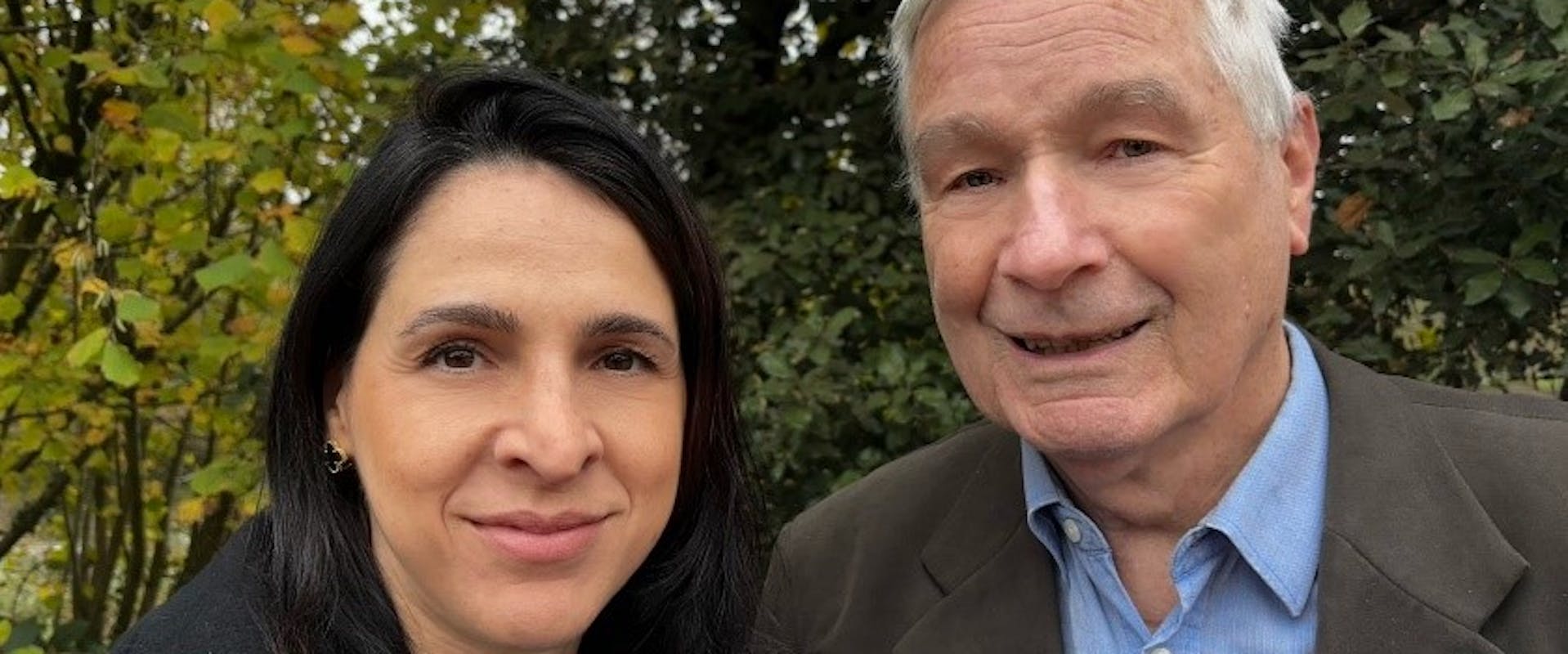 Prof. Dr. Klaus Wahl und seine Tochter Melanie Rhea Ph.D | ©privat Prof. Dr. Klaus Wahl und seine Tochter Melanie Rhea Ph.D