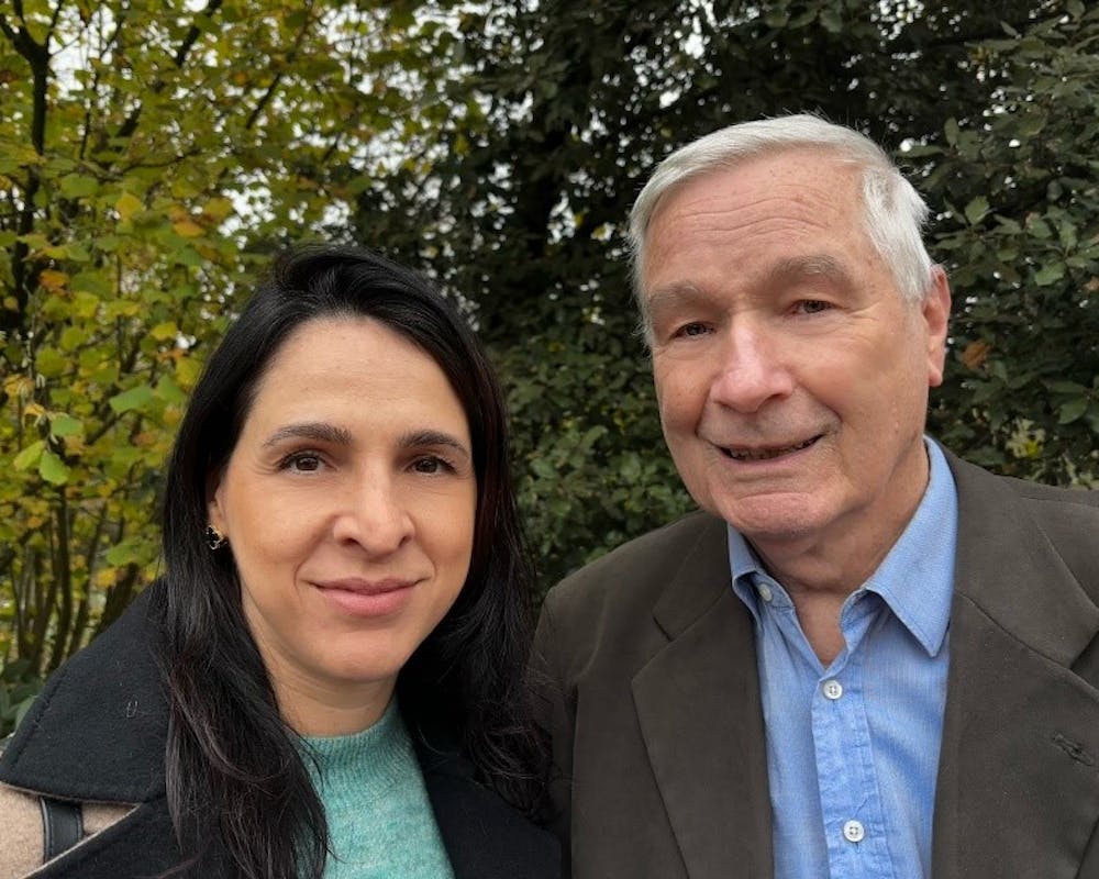 Prof. Dr. Klaus Wahl und seine Tochter Melanie Rhea Ph.D | ©privat Prof. Dr. Klaus Wahl und seine Tochter Melanie Rhea Ph.D