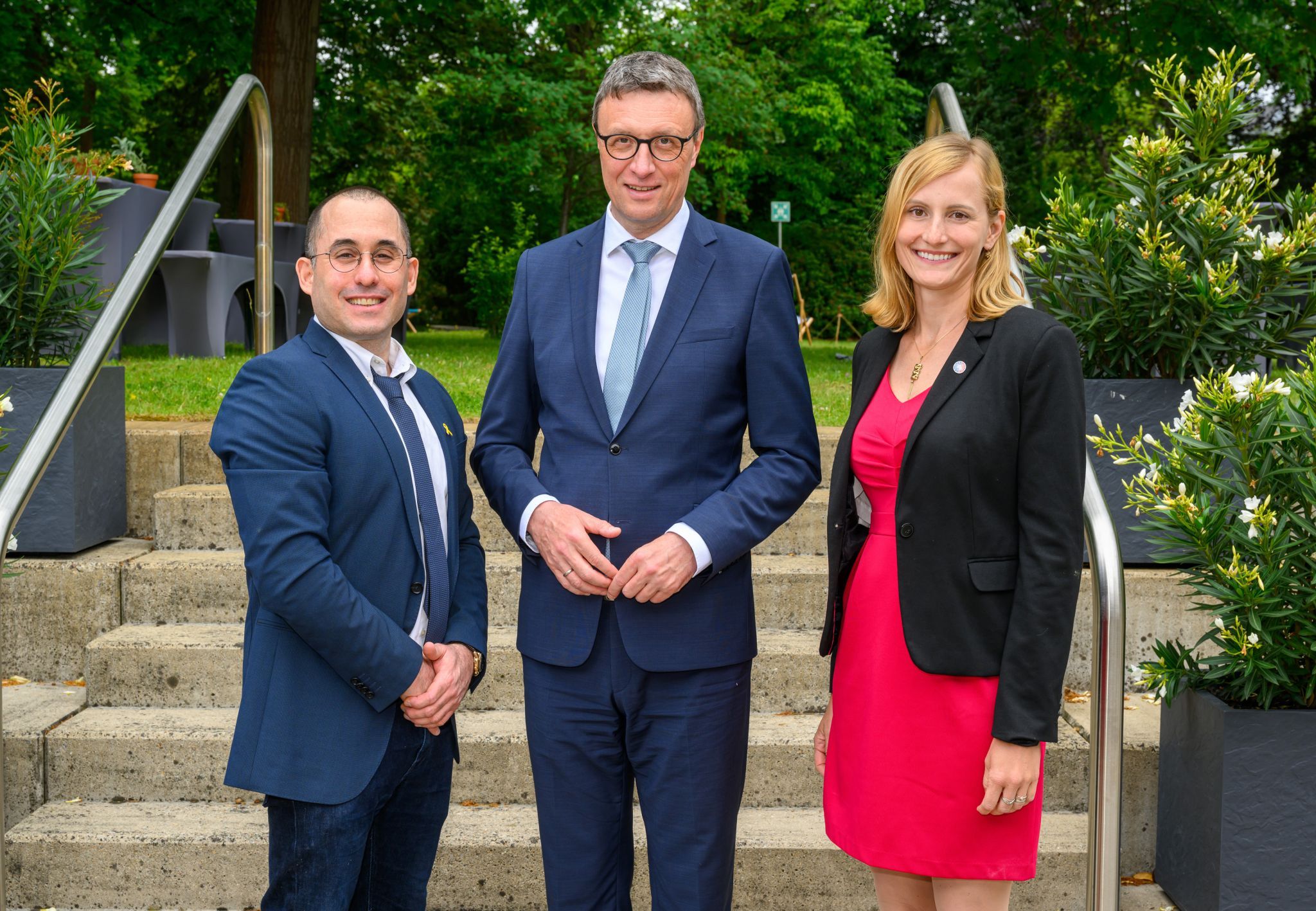 Hermann-Neuhaus-Preisträger 2024, v.l.n.r.: Oren Moscovitz, MPG-Präsident Patrick Cramer, Markéta Icha Kubánková