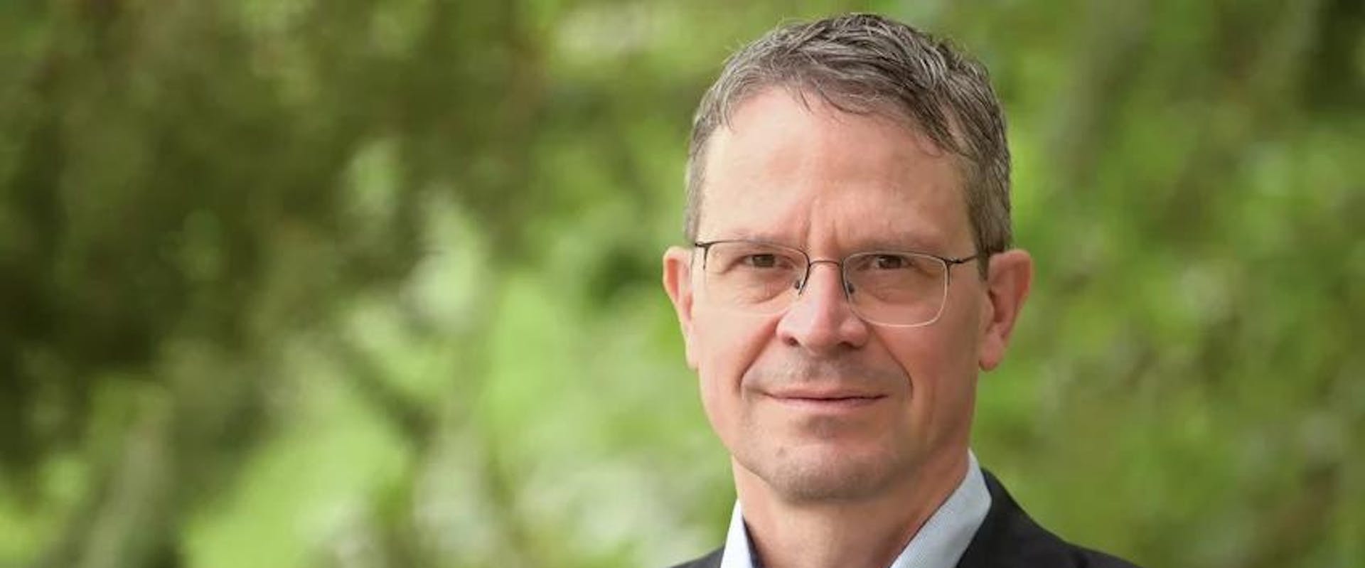 Prof. Dr. Dirk Görlich, Leiter eines Projektes am MPI für biophysikalische Chemie Göttingen, das auf die Erforschung einer Bandbreite potenziell pandemischer Viren ausgerichtet ist. | ©MPI für multidisziplinäre Naturwissenschaften/Irene Böttcher-Gajewski Prof. Dr. Dirk Görlich, Leiter eines Projektes am MPI für biophysikalische Chemie Göttingen, das auf die Erforschung einer Bandbreite potenziell pandemischer Viren ausgerichtet ist.