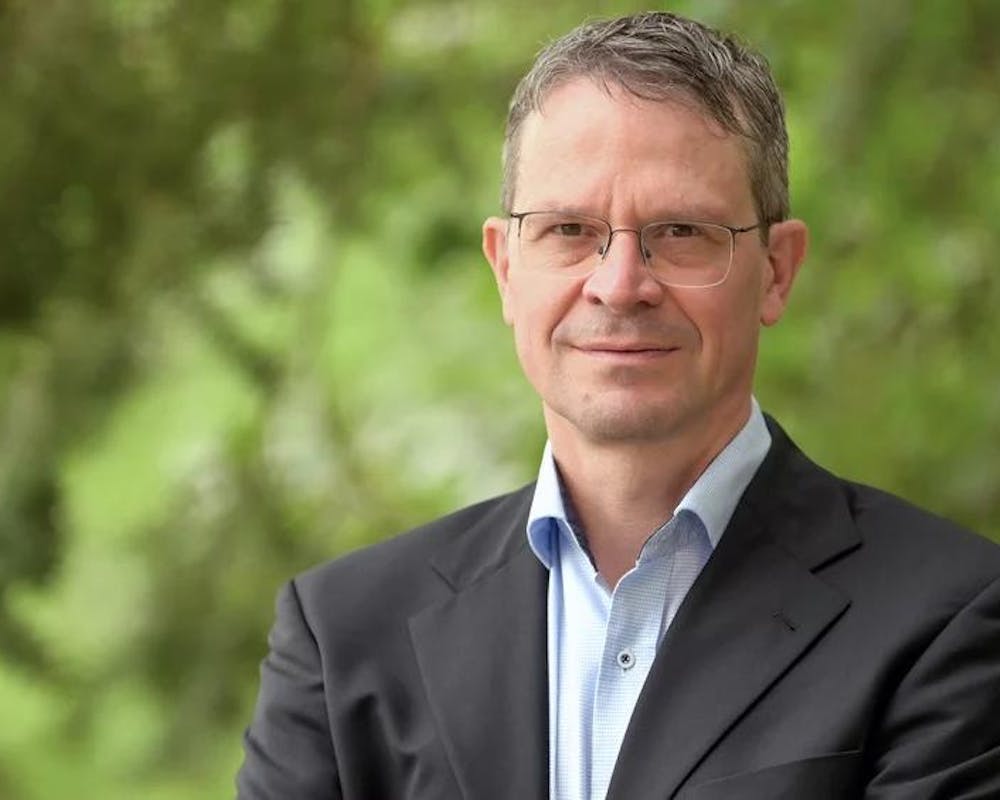 Prof. Dr. Dirk Görlich, Leiter eines Projektes am MPI für biophysikalische Chemie Göttingen, das auf die Erforschung einer Bandbreite potenziell pandemischer Viren ausgerichtet ist. | ©MPI für multidisziplinäre Naturwissenschaften/Irene Böttcher-Gajewski Prof. Dr. Dirk Görlich, Leiter eines Projektes am MPI für biophysikalische Chemie Göttingen, das auf die Erforschung einer Bandbreite potenziell pandemischer Viren ausgerichtet ist.