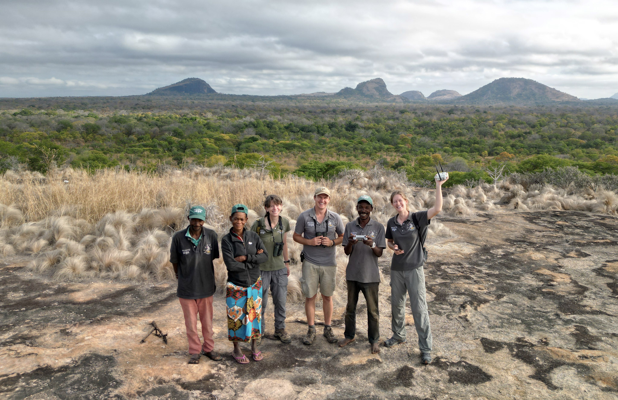 Honeyguide-Forschungsteam im Niassa Special Reserve, Mosambik
