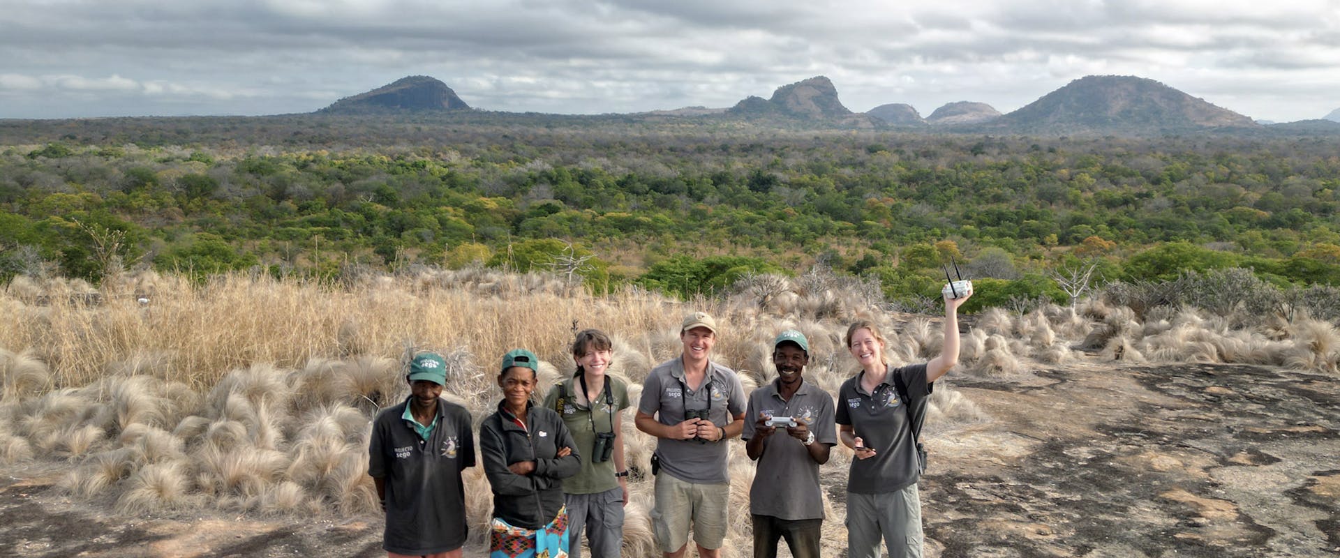 Honeyguide-Forschungsteam im Niassa Special Reserve, Mosambik | ©FitzPatrick-Institut für afrikanische Ornithologie/Claire Spottiswoode Honeyguide-Forschungsteam im Niassa Special Reserve, Mosambik