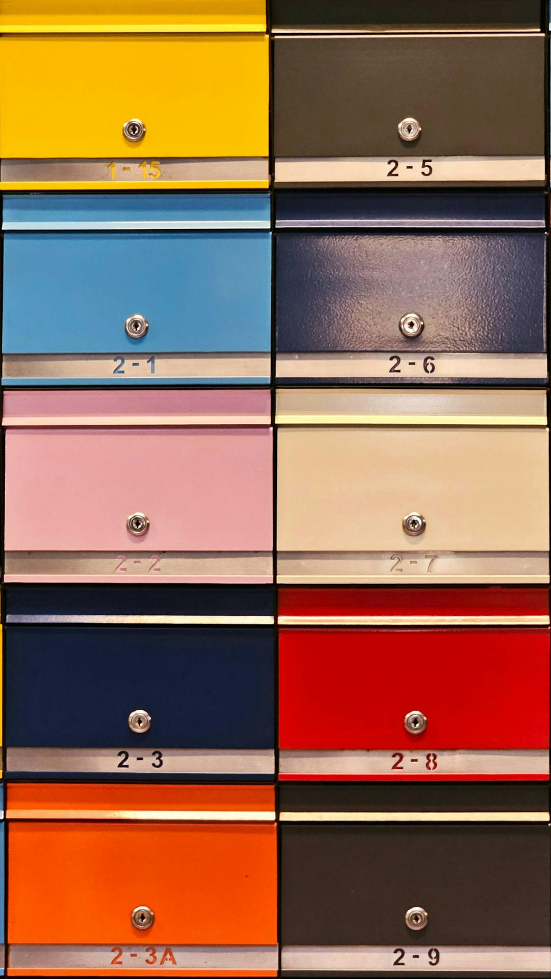 Bunte Briefkästen | ©KC Shum/Unsplash Bunte Briefkästen