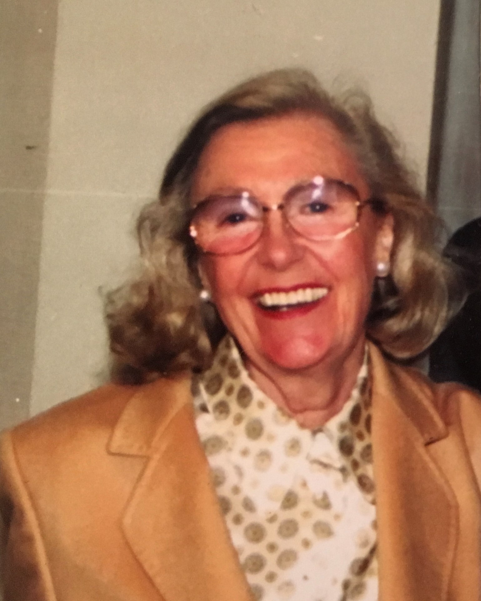 Stifterin Irmgard Gross, Dr. Gerhard und Irmgard Gross-Stiftung