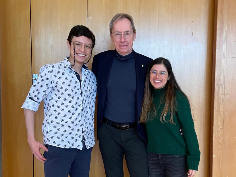 Juan Maldonado, Dr. Wolfgang Hanrieder und Angela Bautista. 