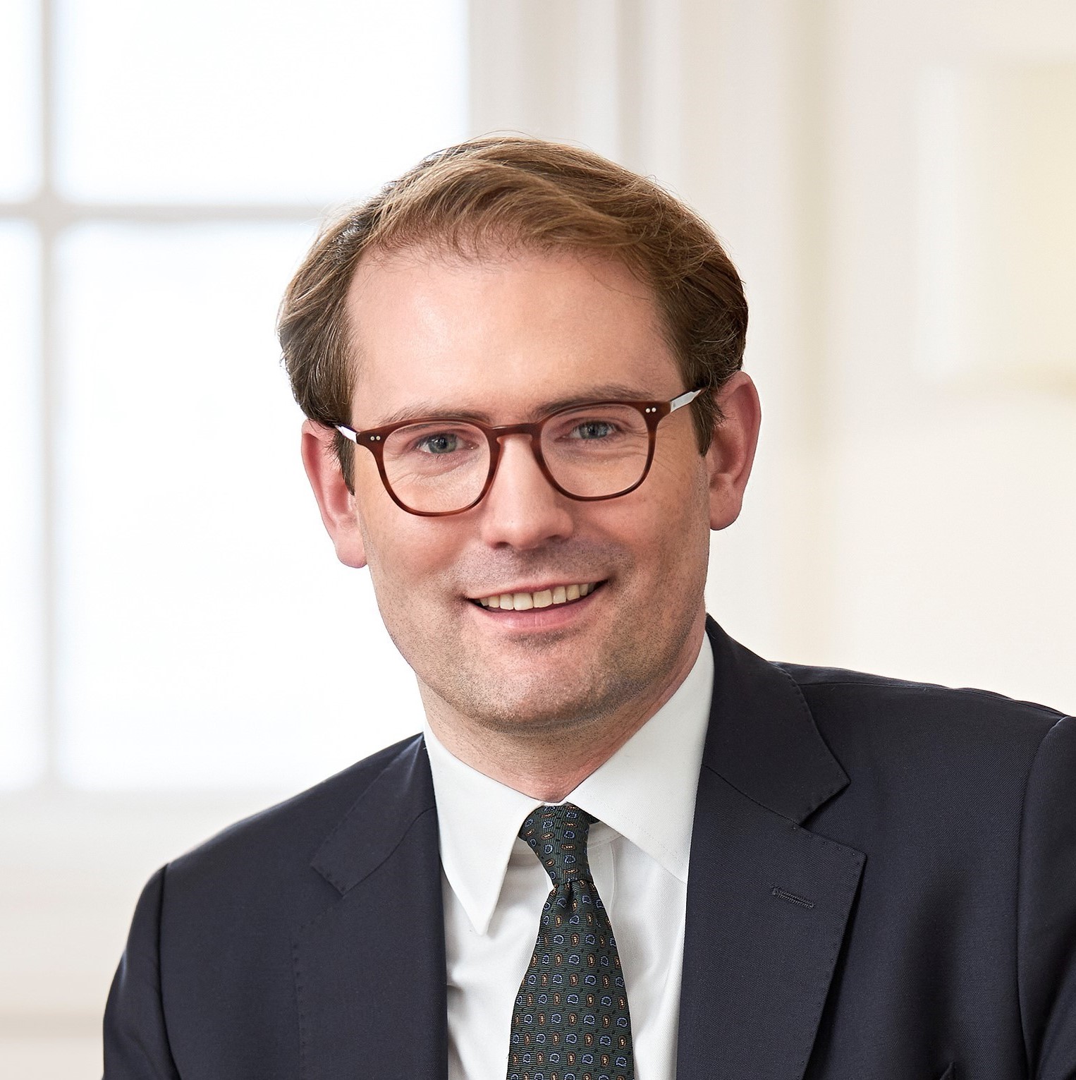 Kurator Dr. Tobias Hueck