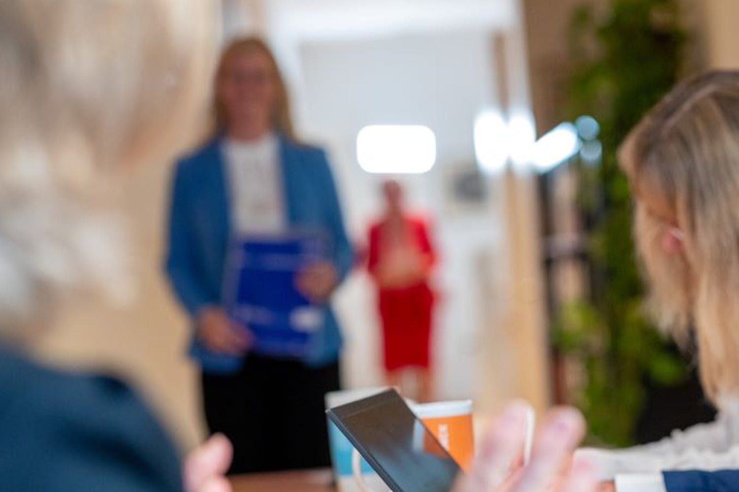 Besprechung in der MPF | ©MPF/Axel Griesch Besprechung in der MPF