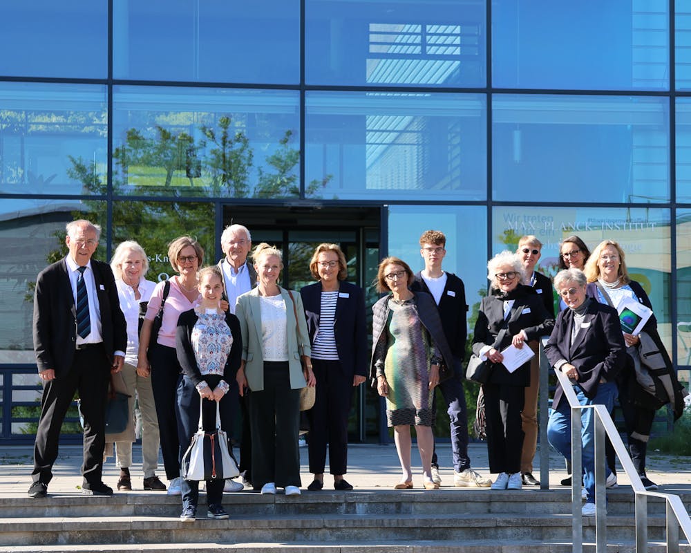 MPF Förderinnen und Förderer zum Besuch an drei Max-Planck-Institute in Jena. | ©MPF MPF Förderinnen und Förderer zum Besuch an drei Max-Planck-Institute in Jena.
