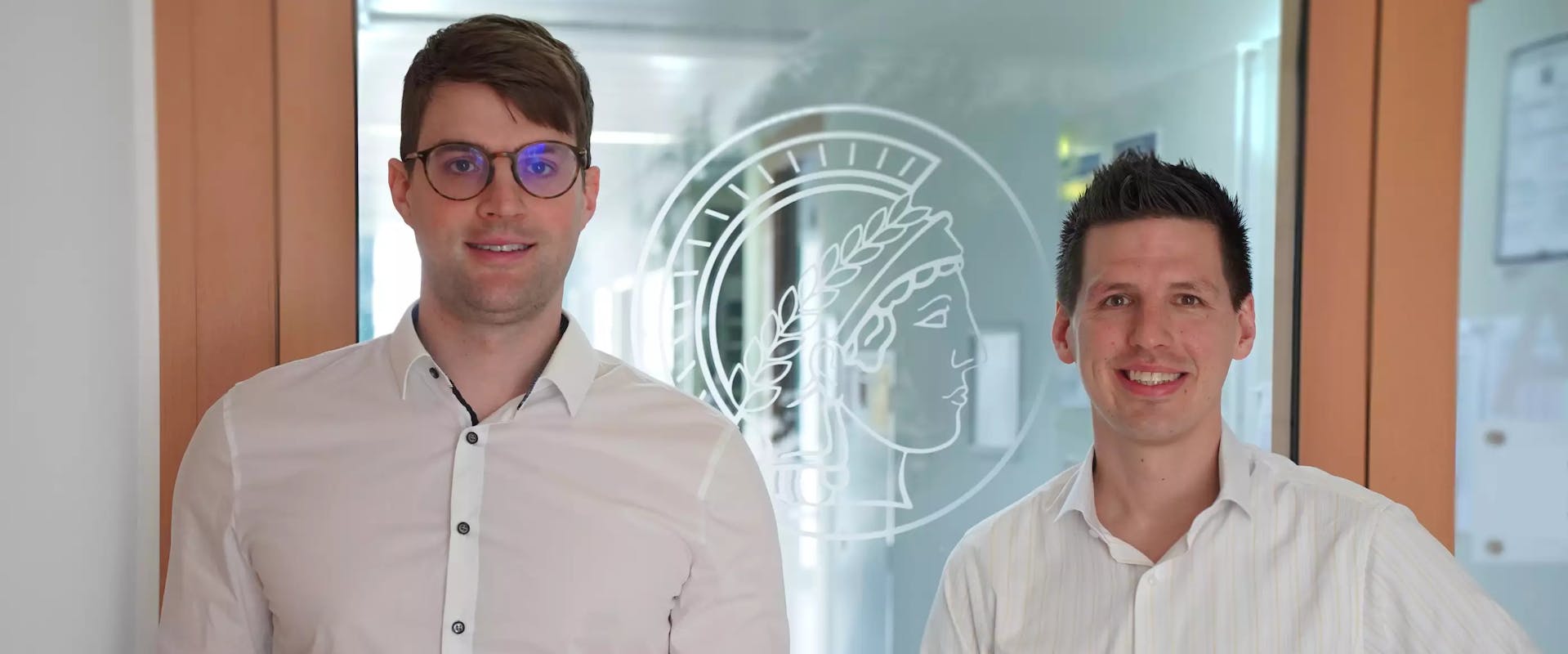 Adrian Bunzel und Andreas Küffner, Forschungsgruppenleiter Carbon Capture | ©MPI für terrestrische Mikrobiologie/V. Geisel Adrian Bunzel und Andreas Küffner, Forschungsgruppenleiter Carbon Capture