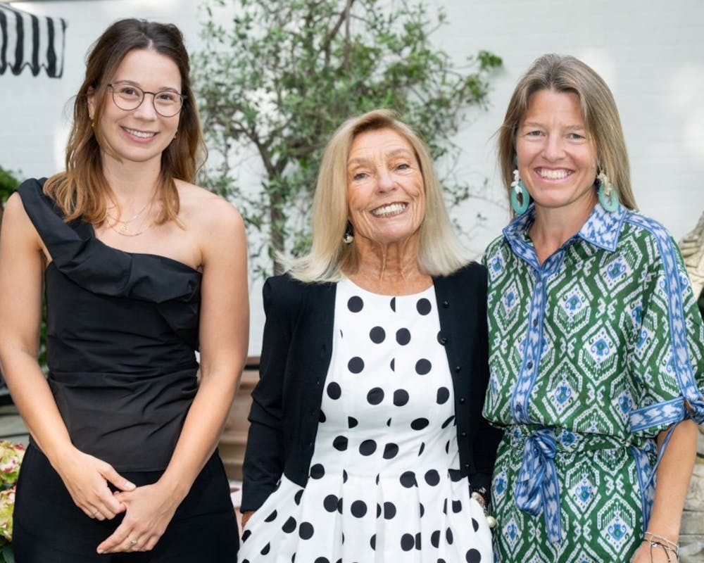 Dr. Marie Luise Schreiter vom MPI für biologische Kybernetik, Gastgeberin Birgit Gerlach mit Tochter Anouchka beim Science Cocktail 2025 in Hamburg | ©PRESSEBILD.DE Dr. Marie Luise Schreiter vom MPI für biologische Kybernetik, Gastgeberin Birgit Gerlach mit Tochter Anouchka beim Science Cocktail 2025 in Hamburg