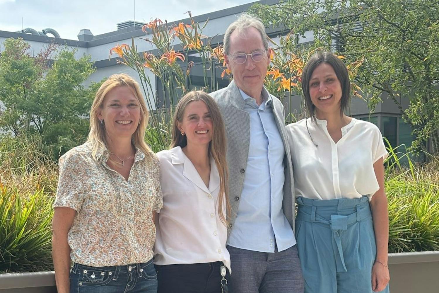 Martina Varela mit Prof. Dr. Giulia Zanderighi, Dr. Wolfgang Hanrieder und Dr. Karoline Schaeffner | ©MPP/Barbara Wankerl Martina Varela mit Prof. Dr. Giulia Zanderighi, Dr. Wolfgang Hanrieder und Dr. Karoline Schaeffner