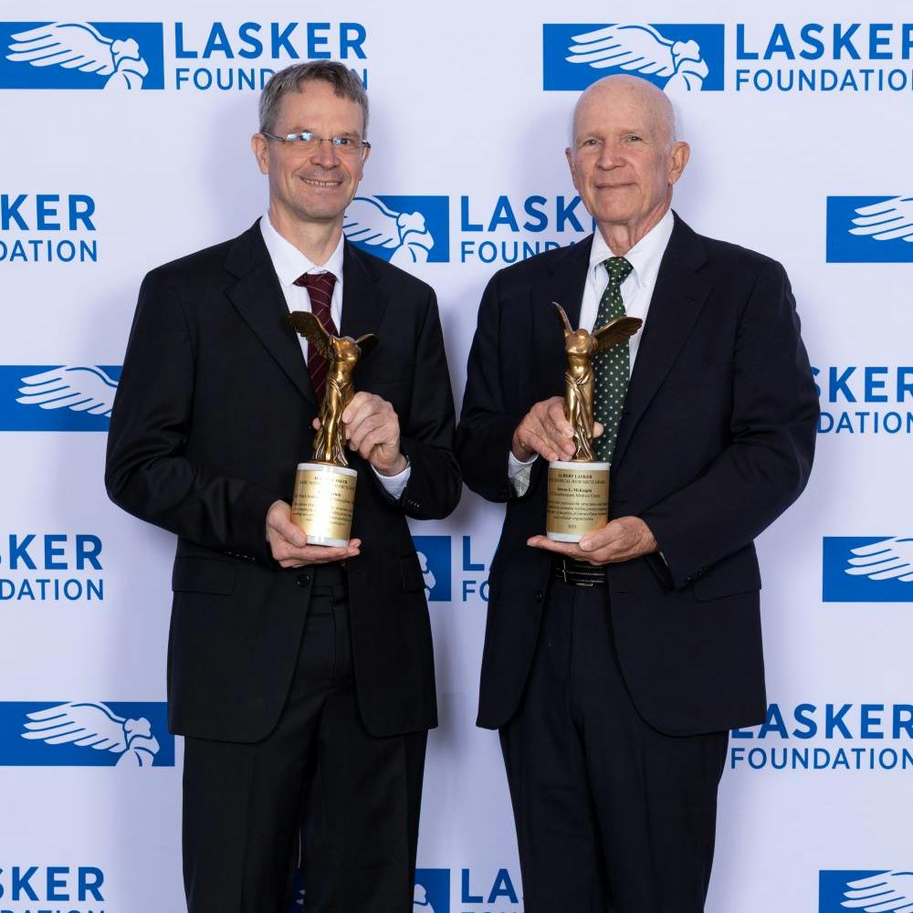 Prof. Dr. Dirk Görlich erhält den Basic Research Lasker Prize zusammen mit Dr. Steven L. Mcknight | ©Kate Milford, Courtesy Lasker Foundation Prof. Dr. Dirk Görlich erhält den Basic Research Lasker Prize zusammen mit Dr. Steven L. Mcknight
