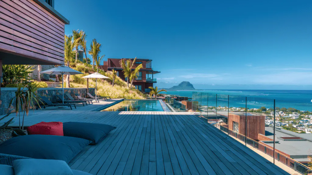 Villa avec vue sur l'océan et grande terrasse ouverte