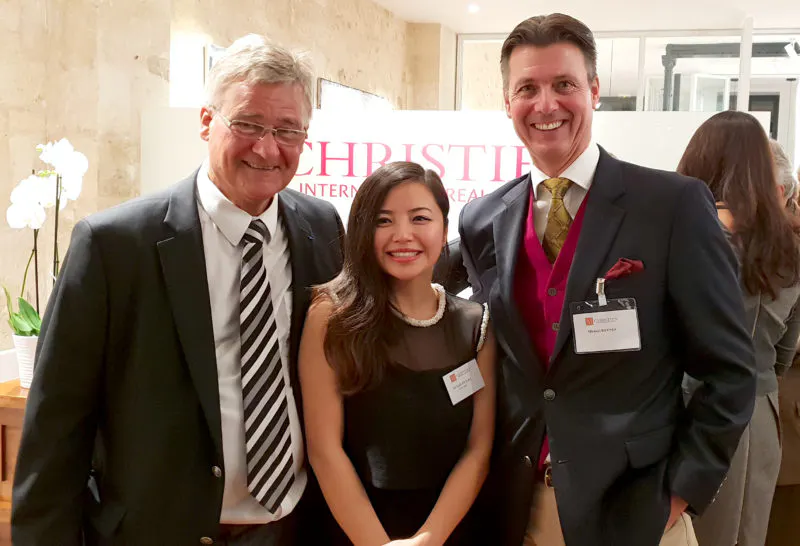 Bill Blatch de Christie’s Wine, Li Lijuan et Michael Baynes