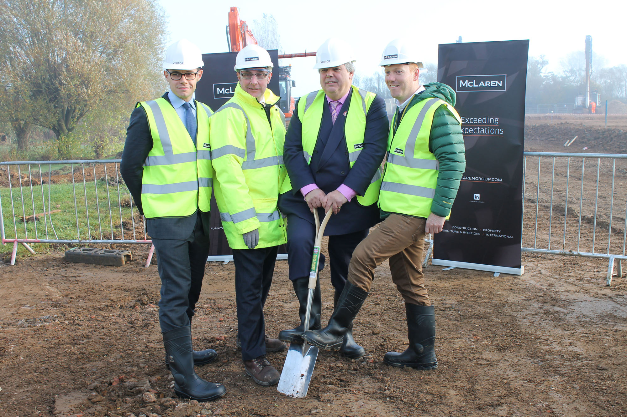 McLaren celebrates ground breaking event at Banbury Gateway for LxB Properties