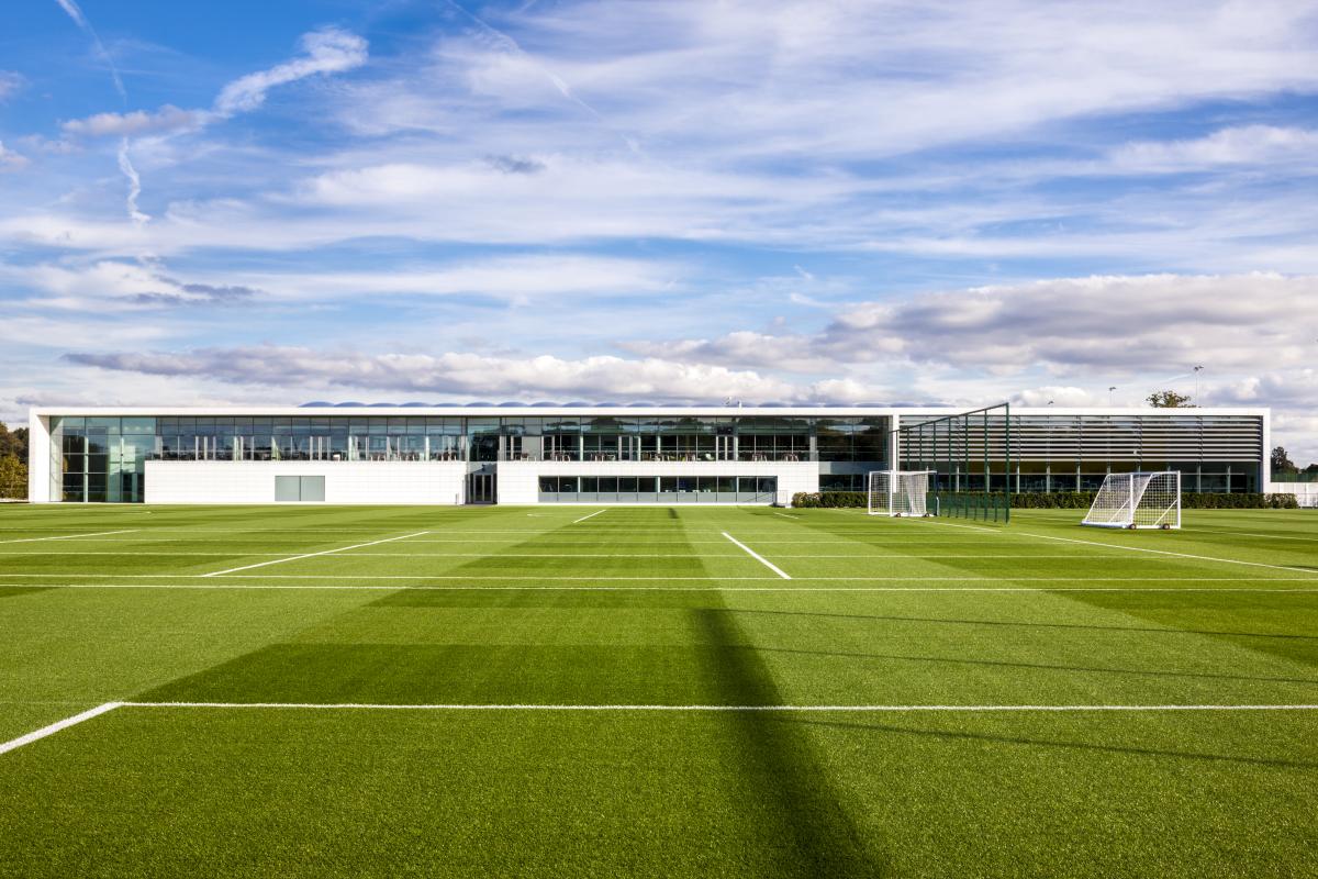 Hotspur Way Takes Lads' Breath Away
