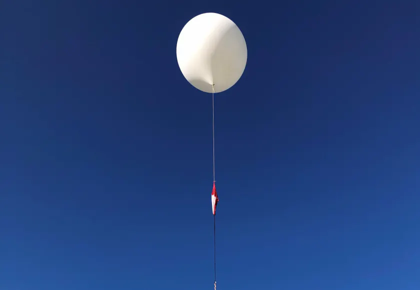 Lux Aerobot