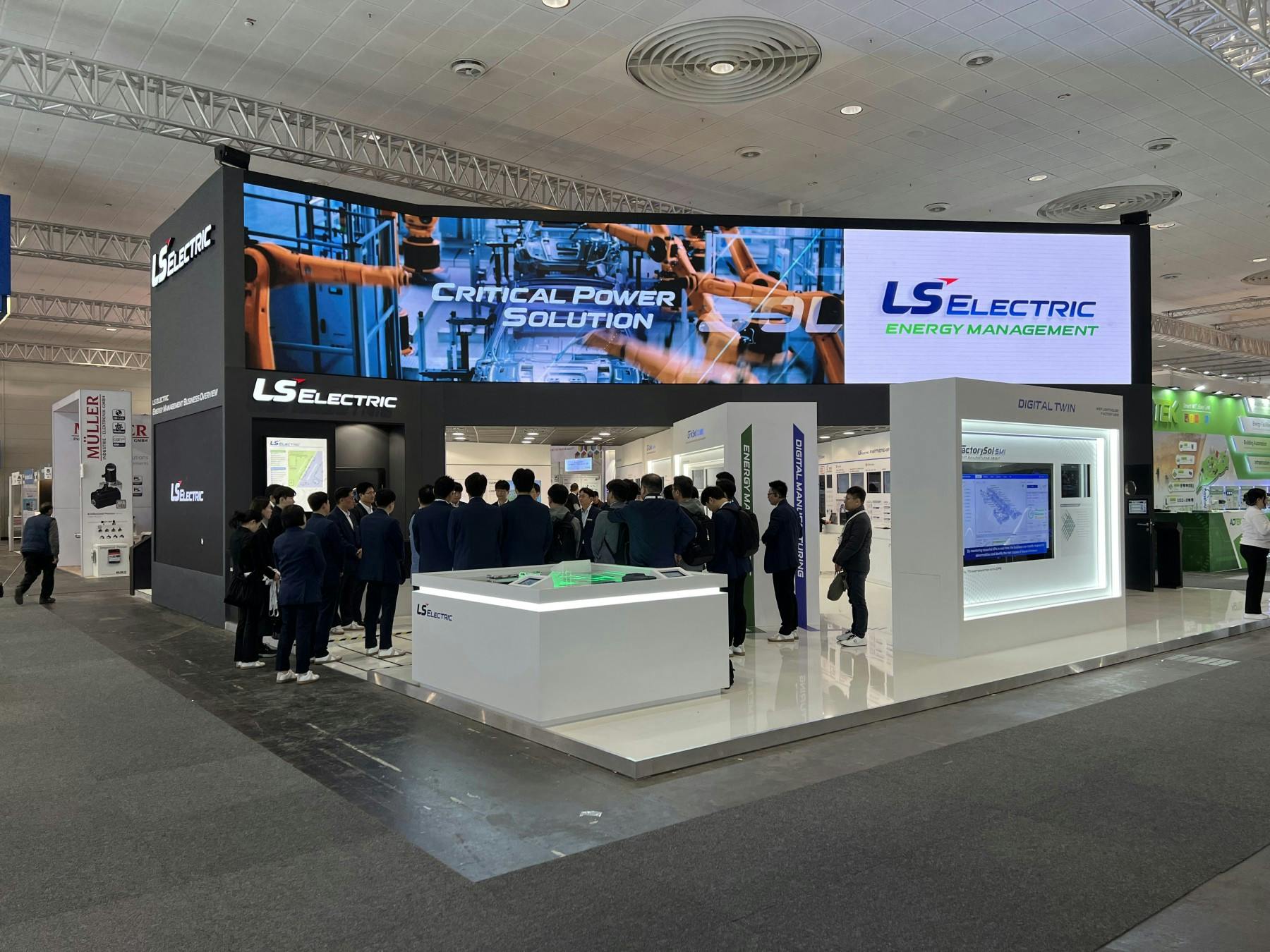 Messestand für LS Electric auf der HMI Hannover in 2023 von MDL Expo.