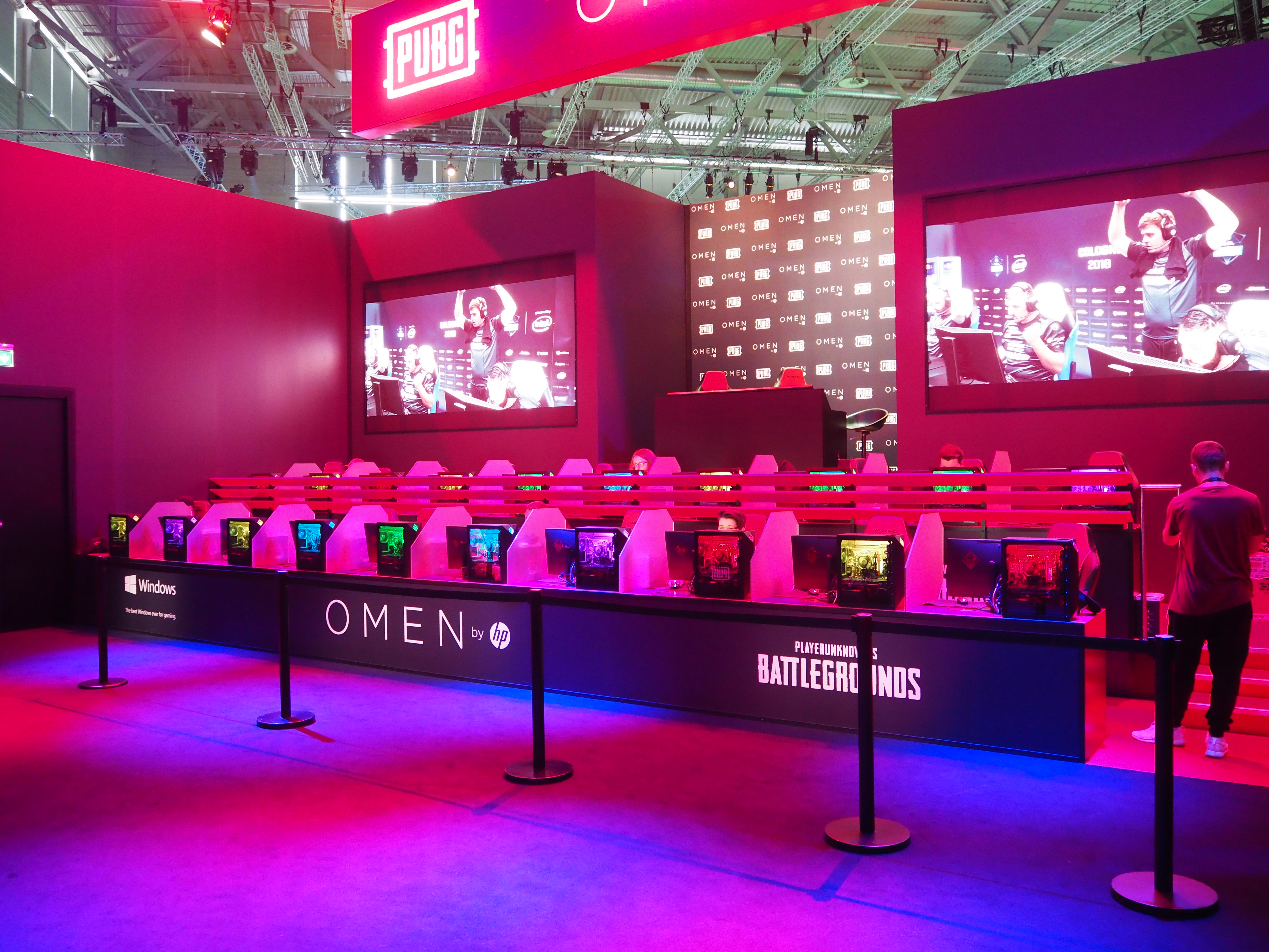Von internen Firmenevents, repräsentativen Messeauftritten, dem Bau Ihres neuen Flagship- oder eines temporären PopUp-Stores. Wir sind der richtige Partner.