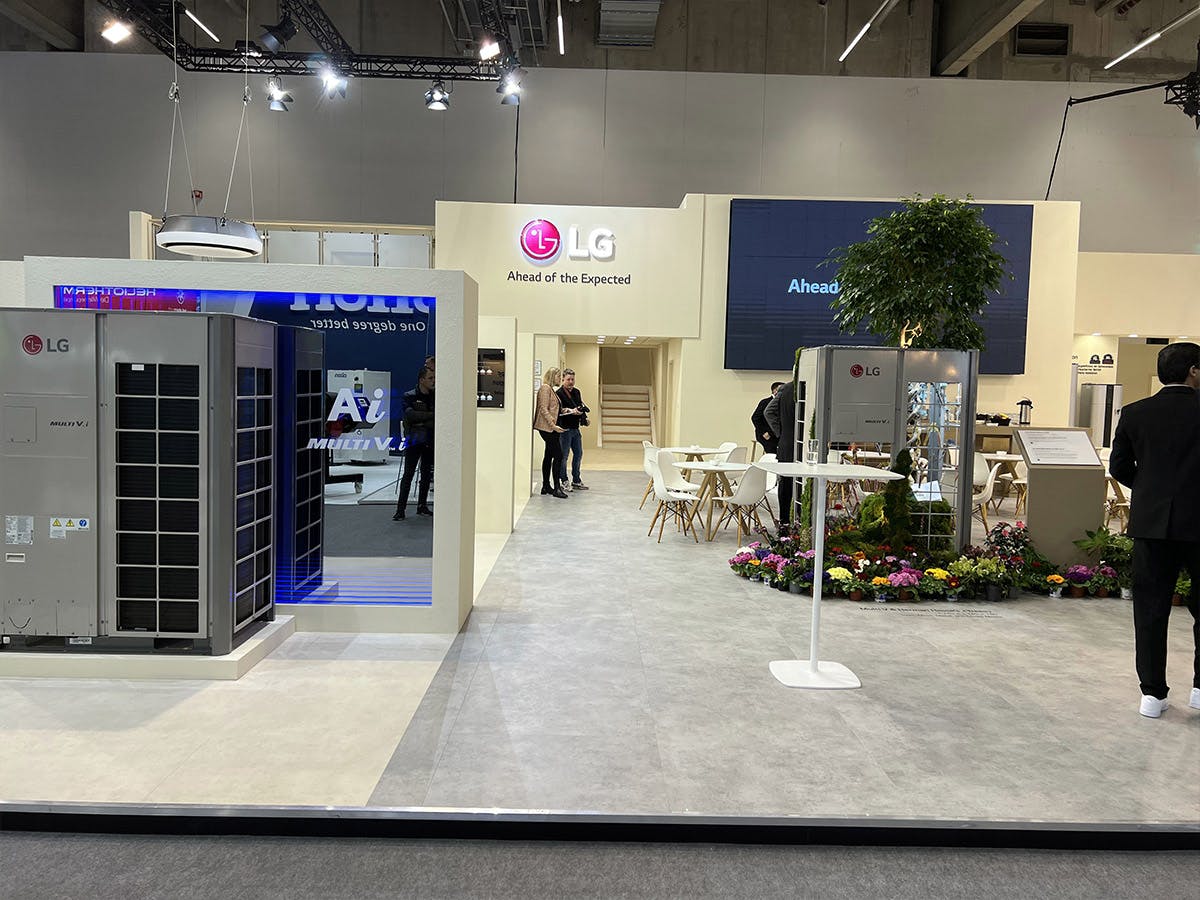 The exhibition booth of LG at the ISH, that was build by MDL expo.