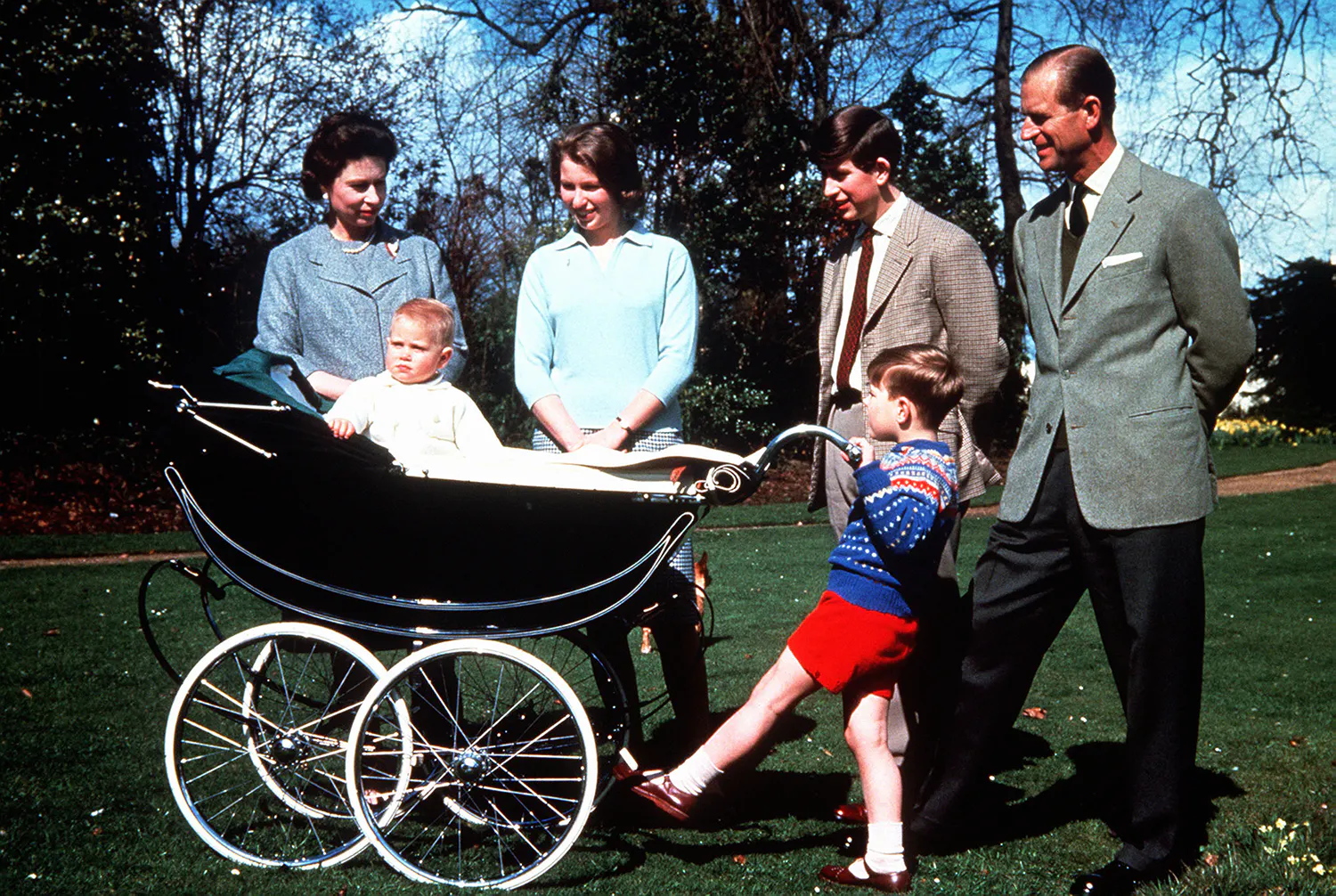 the queen and prince philip with their four children