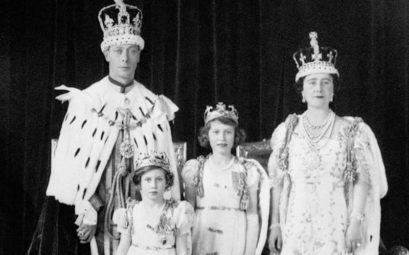A young queen elizabeth with her parents and sister