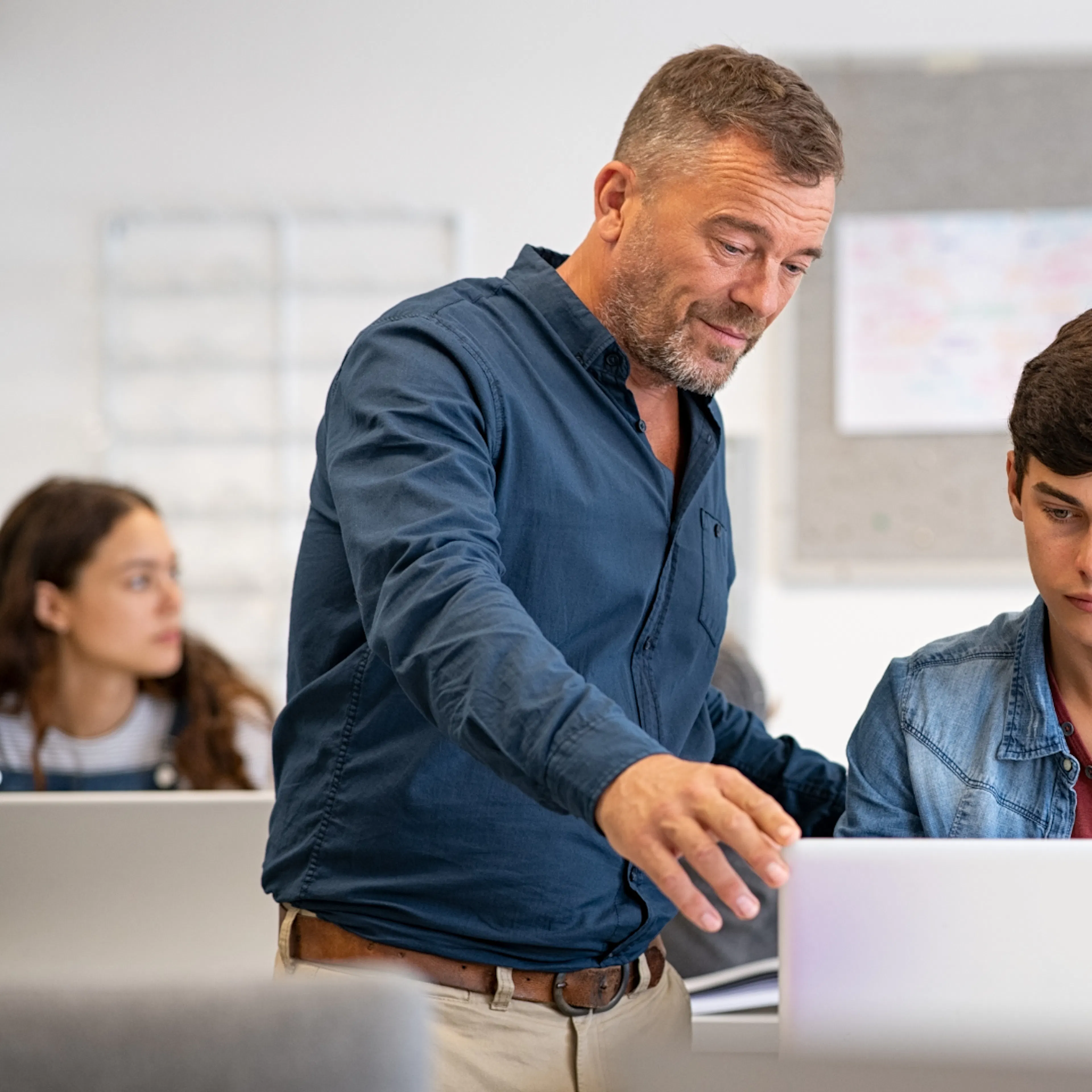 Male teacher/teaching assistant