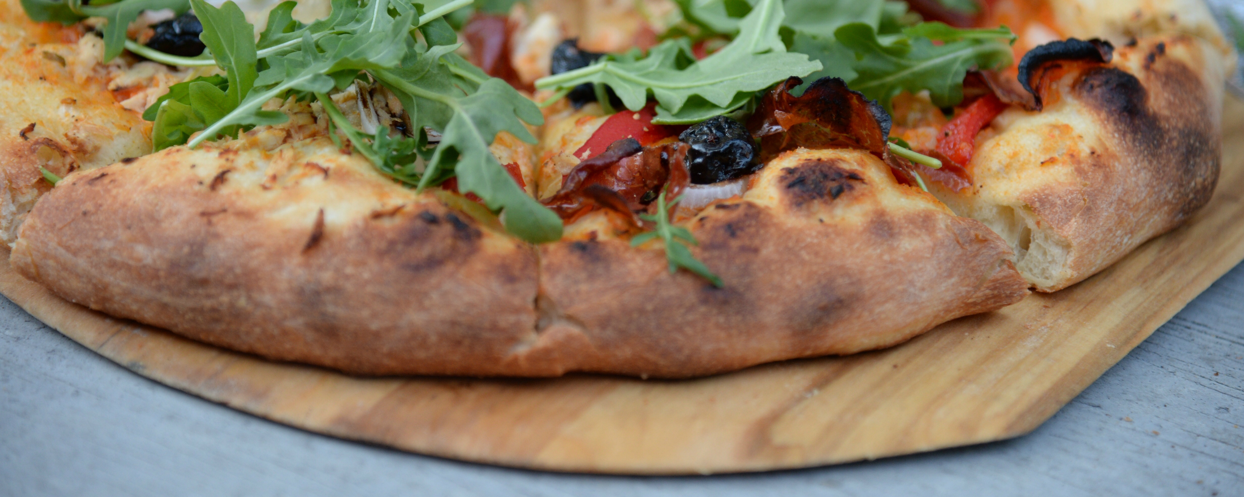 A pizza lover’s guide to camp pizza | MEC