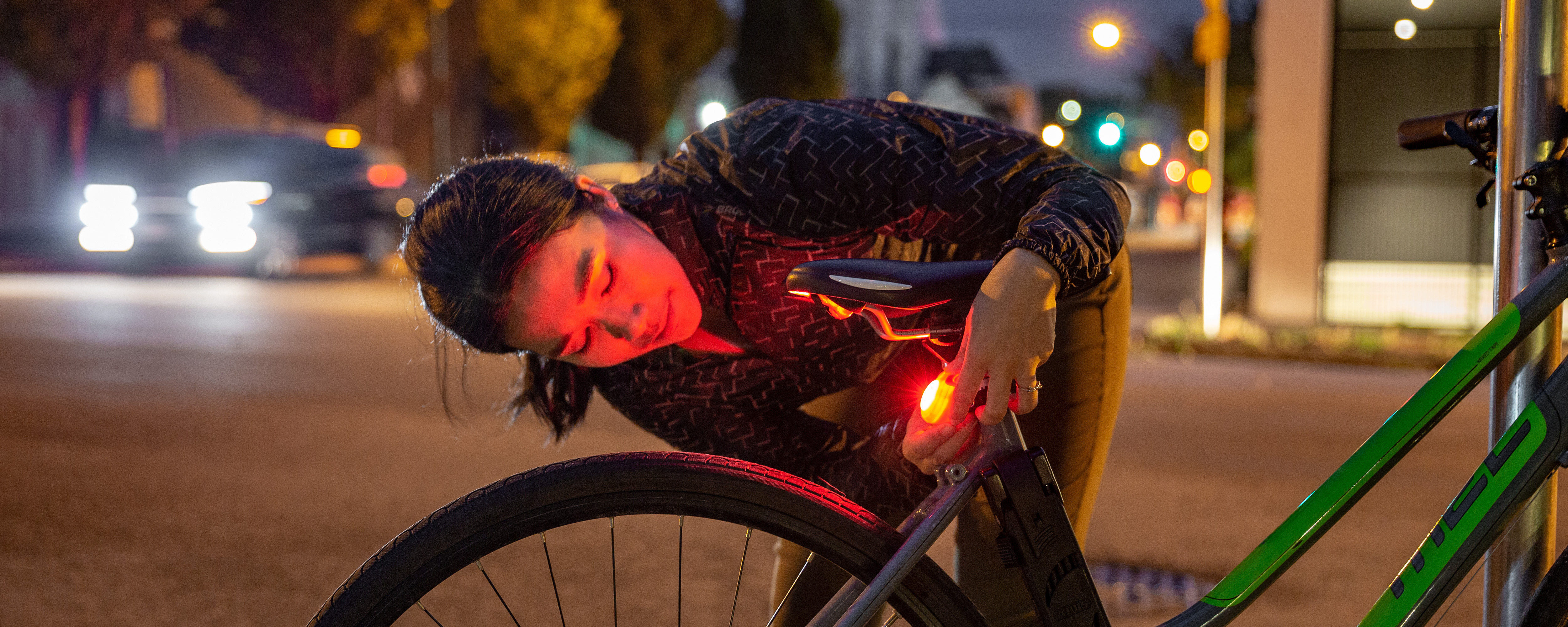 Mec rechargeable hot sale bike lights