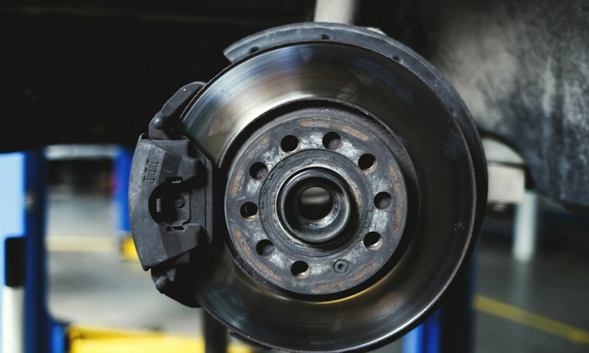 Hybrid Brake Pad Failure: Avoiding Costly Mistakes. - c6svs4x