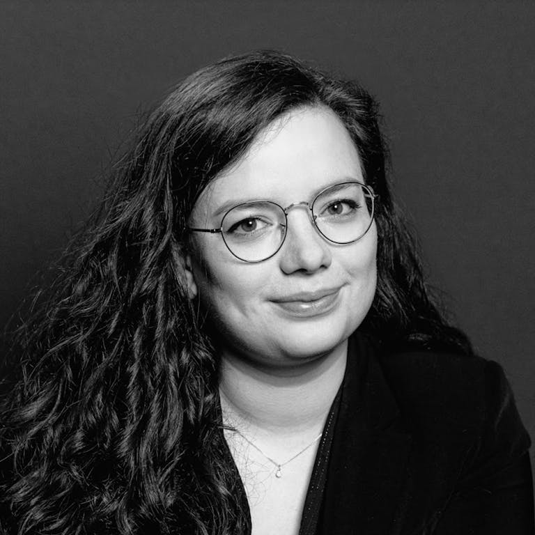 Emeline Domingues - International Account Manager