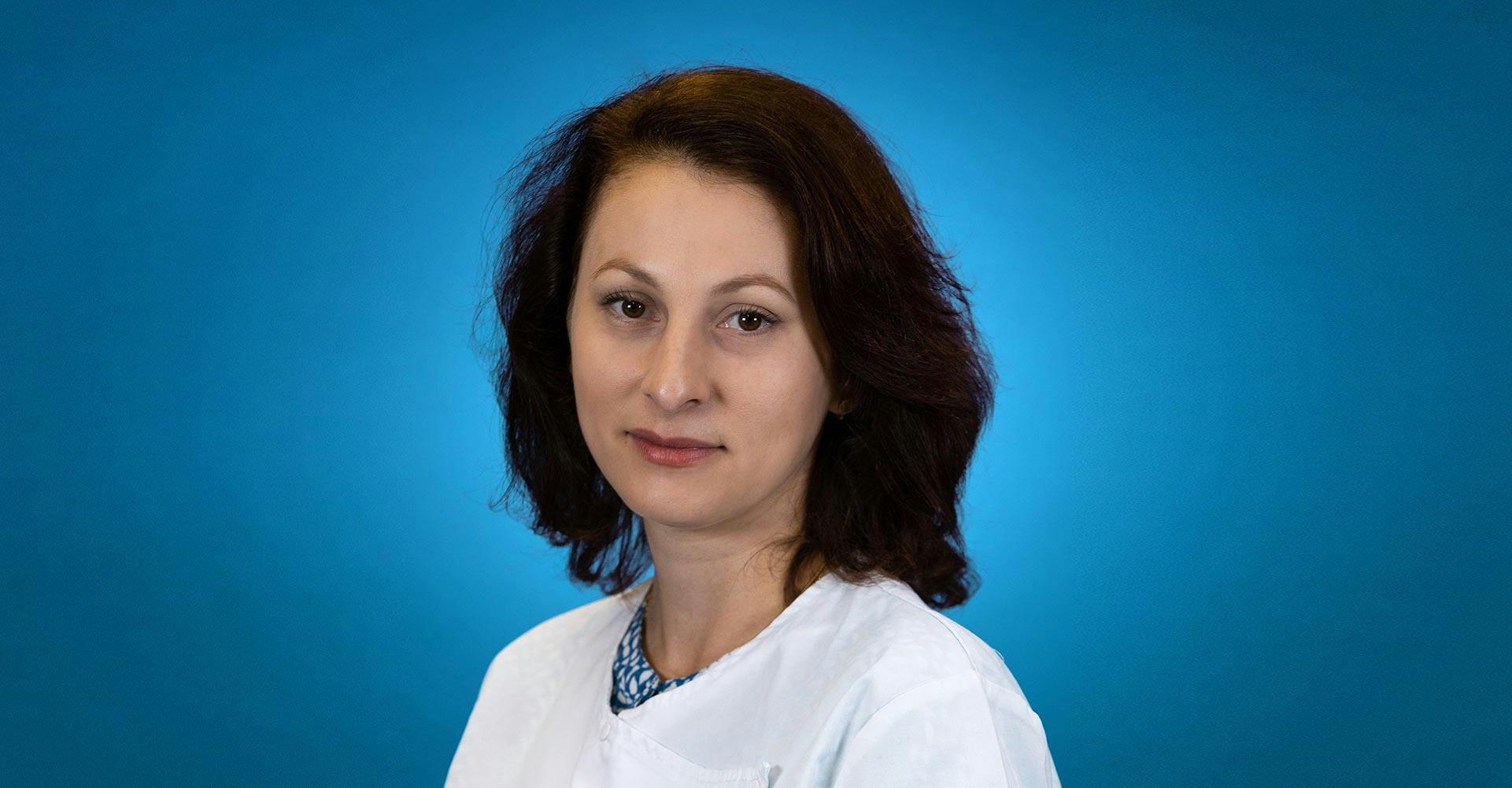 Dr. Cătălina Riebel