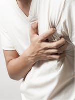Angina pectorală – cauze, simptome și tratament