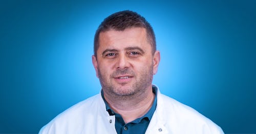 Doctor Vasile Ticală este medic primar radiologie-imagistică medicală la ARES Cardiomed din strada Republicii Nr. 17, Cluj Napoca