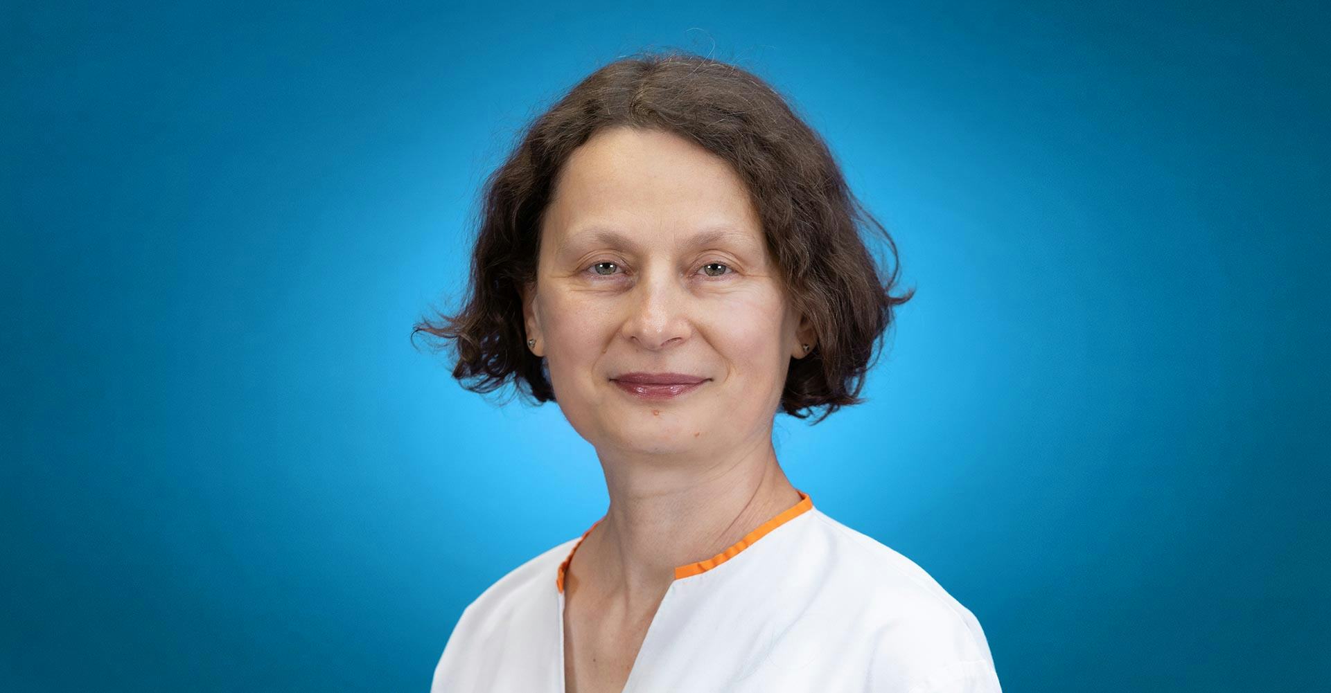 Doctor Corina Bocșa este medic primar reumatolog la ARES Cardiomed Cluj Napoca