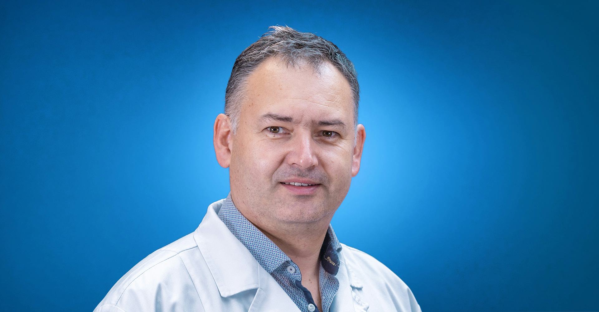 Doctor Mihai Suciu este medic primar urologie la ARES Cardiomed din strada Republicii 30, Cluj Napoca