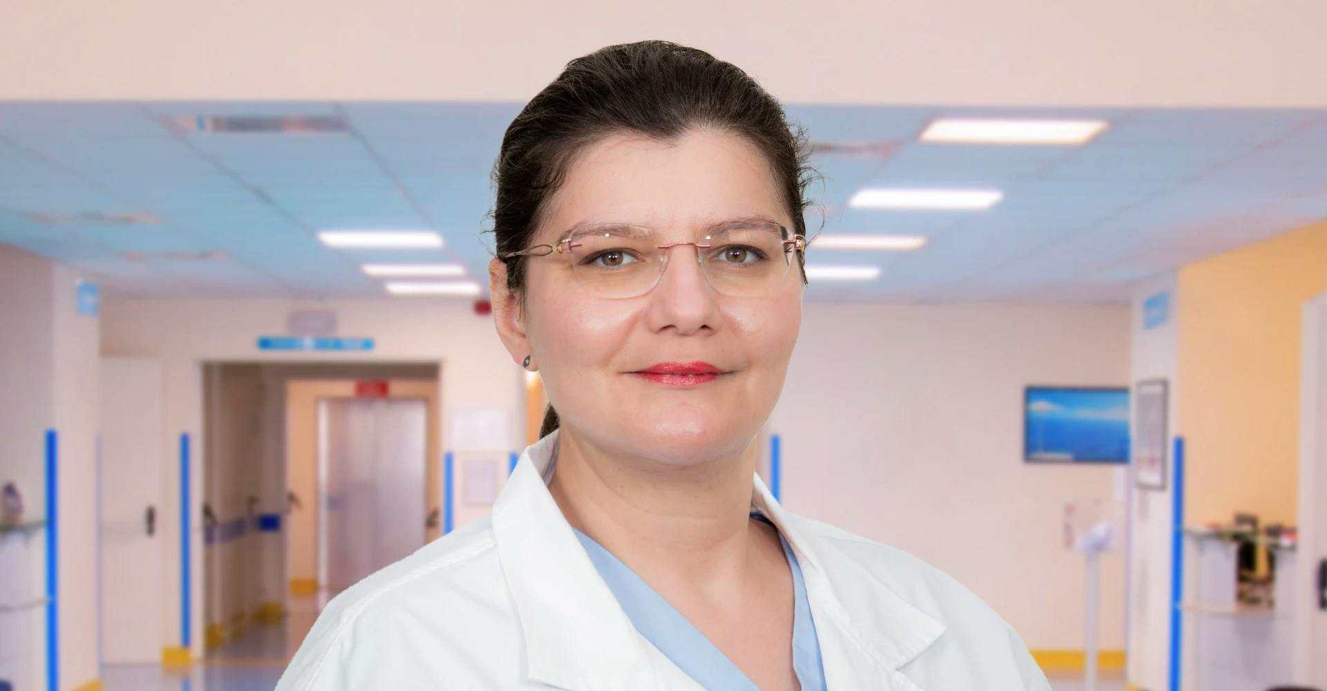Dr. Elena Sauer