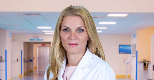 Dr. Carmen Șteiu