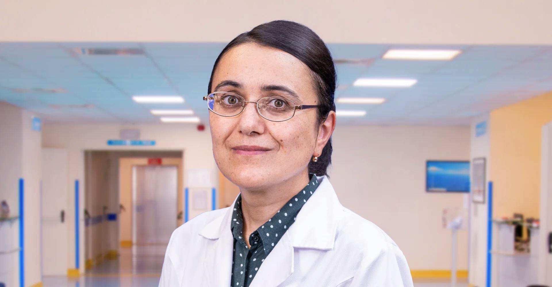 Dr. Mihaela Rednic