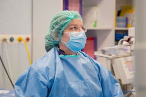 Ablație prin radiofrecvență de extrasistole ventriculare pentru un sportiv adolescent cu cardiomiopatie dilatativă tahiaritmică și extrasistole ventriculare frecvente