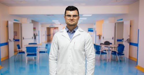 Dr. Dragoș Sion | Spitalul Monza