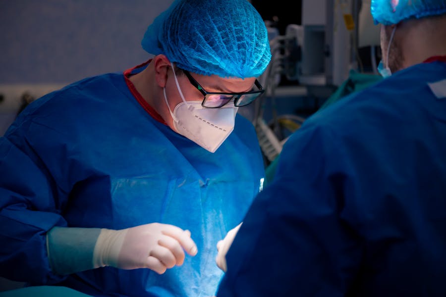 Tratamentul chirurgical al cancerului esofagian: esofagectomie complexă realizată la MONZA ARES