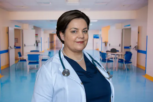 Dr. Laura Lihaţchi
